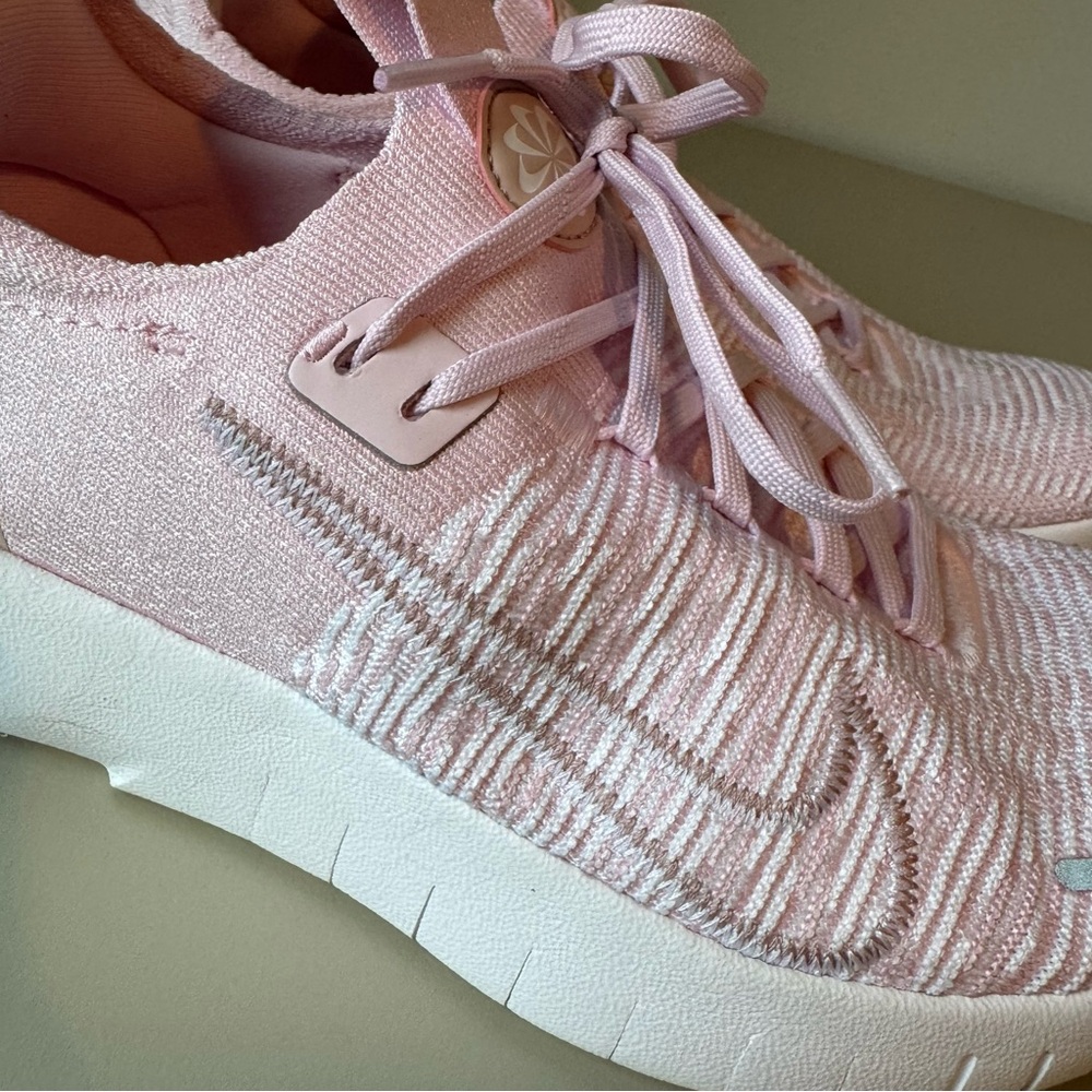 Nike Free RN 5.0 Pink Running Shoes Lightweight Athletic Sneakers 9 - Picture 5 of 15